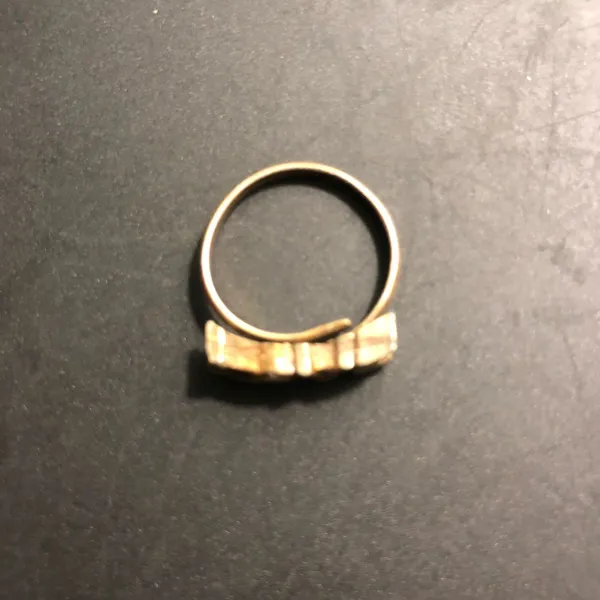 Love ring Gold Size 6 - Image 3
