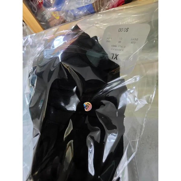 black rusched maternity shirt - Image 4