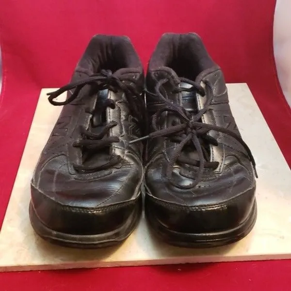 New Balance 577 Women's All Black - Size 9.5 - Image 2