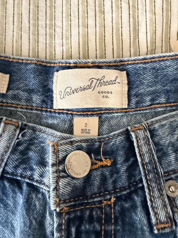 Universal Threads Jeans - Image 4