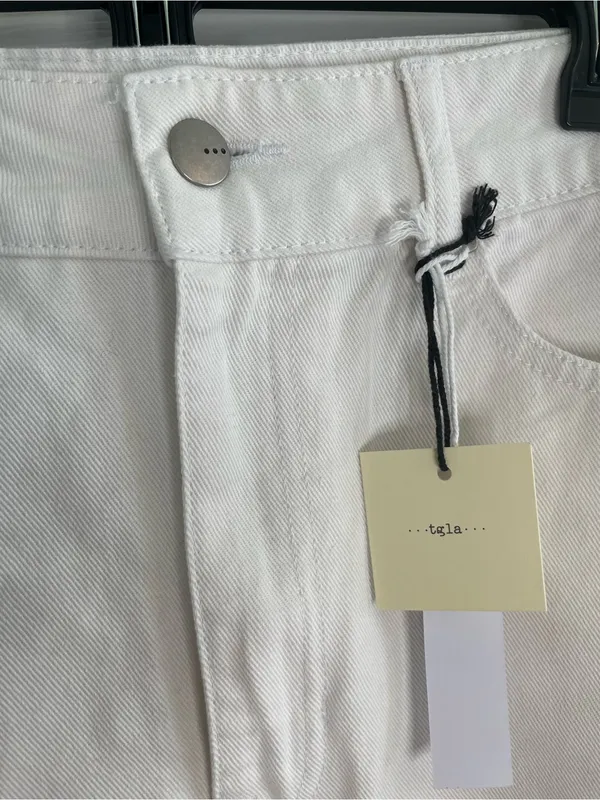 tgla Francesca's White Denim Mini Skirt Frayed Hem Five Pocket Size Medium new - Image 5
