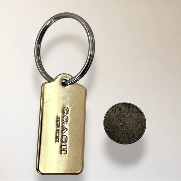 Coach New York Gold Tone Hang Tag Keychain Bag Charm‎ Fob Large Split Ring - Image 6