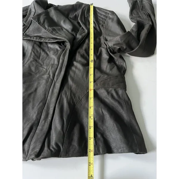 Elie Tahari Jeanette Drape Front Leather Jacket Small - Image 9