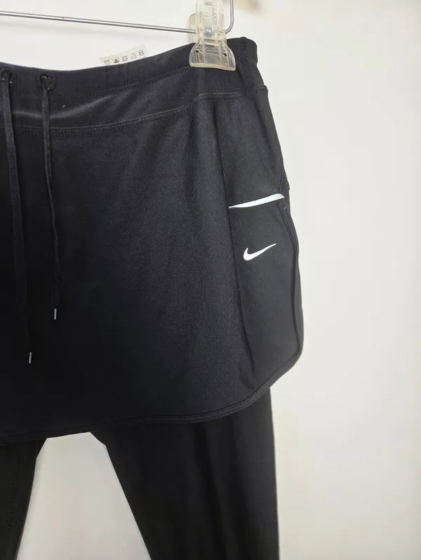 Nike Scapri Skirt Capri Skort Leggings Black Athletic Athleisure Yoga Running M - Image 3