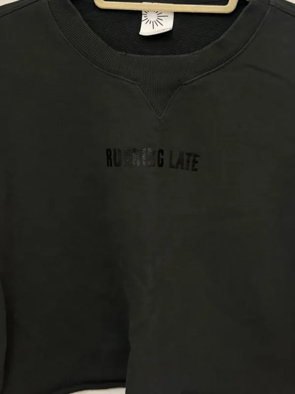 OFFLINE by Aerie Running Late Crewneck Cropped Sweatshirt in Black - Image 3