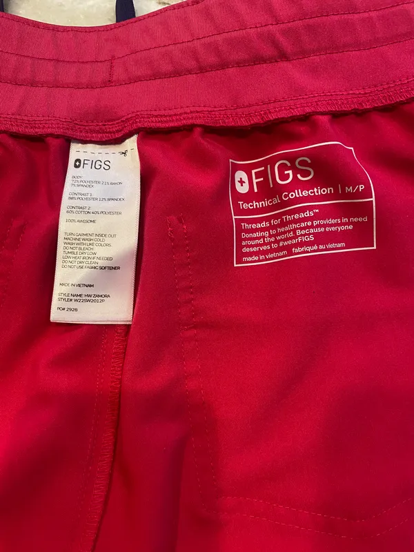 FIGS Scrubs Set - Image 5