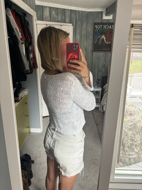 White Sweater Size M - Image 3