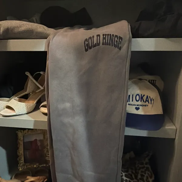 Gold hinge sweatpants - Image 2