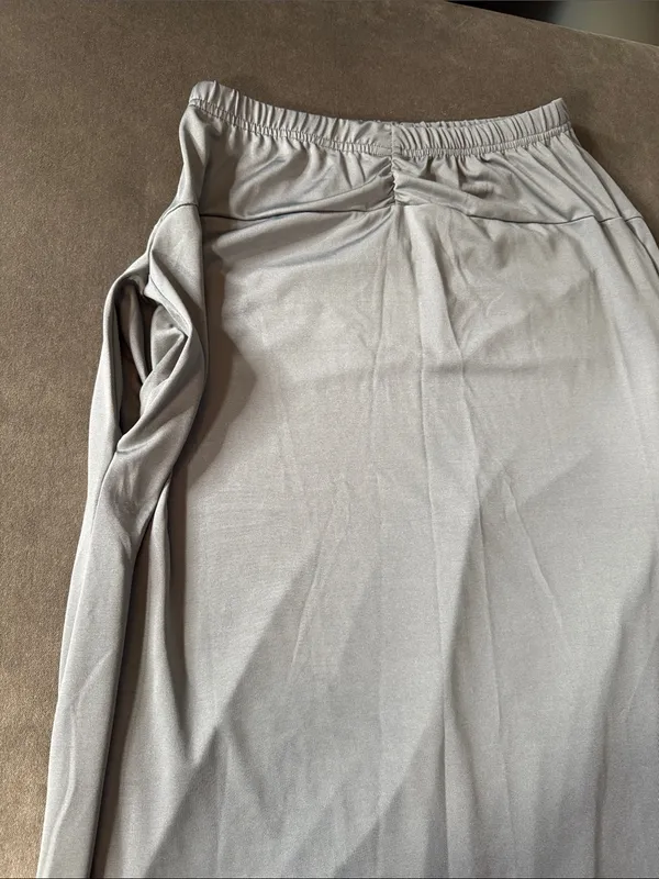 Women’s Sleeveless Grey Turtleneck Top and Matching Skirt Set Size S NEW - Image 9