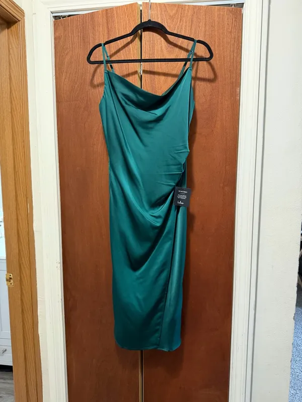 Lulus Women's Drape Neck Hollywood Woman's Forest Green Satan Midi Dress - Image 4