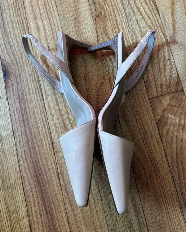 NWOT Banana Republic All Leather Vintage Slingback Sandals like hello soulmate Kitten Classic Pointed Casual Work Date Daily Low heeled Pumps Stilettos - Image 3