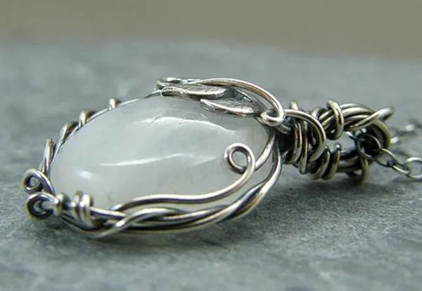 White Rainbow Moonstone Gemstone Silver Vintage Style Necklace- Pendant - Image 7