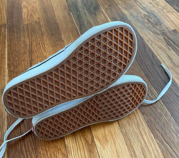 Gray vans - Image 5