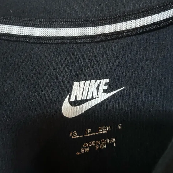 Nike long sleeve - Image 2