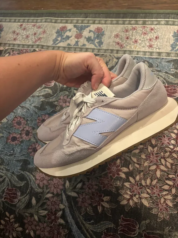 New Balance Shoes - Image 3