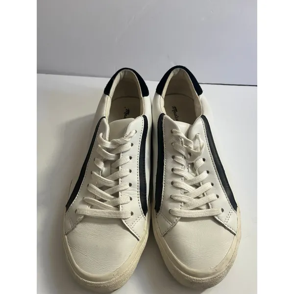 Madewell delia sidewalk low top white/black size 9 - Image 2