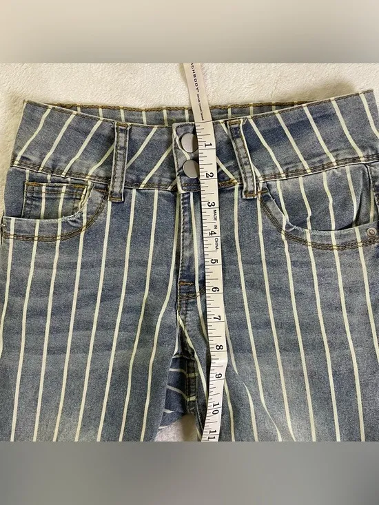 Slimming Striped Distressed Jeggings size XS - Image 5