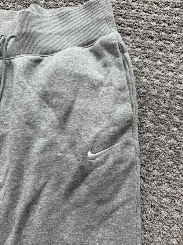 Nike Joggers Women’s Grey - Image 2