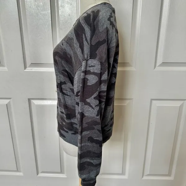 Rails "Ramona" Iron Camo Crewneck Sweatshirt Size extra Small - Image 10