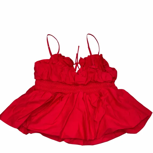 ASTR The Label Red Spaghetti Strap Cropped Peplum Tank Medium - Image 4