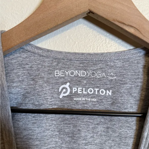 Beyond Yoga X Peloton Cropped‎ Tank - Image 3