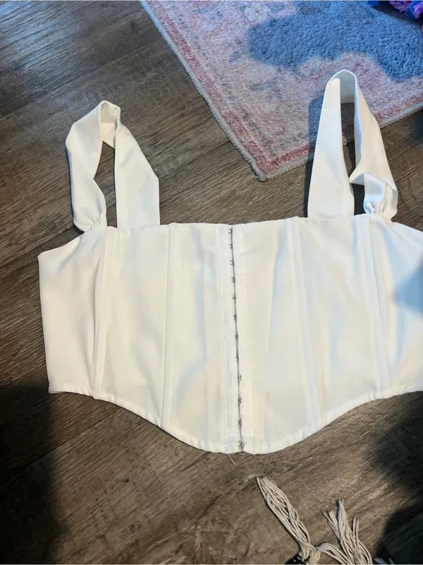 White fox White Structured Corset Crop Top with Wide Straps - Image 6