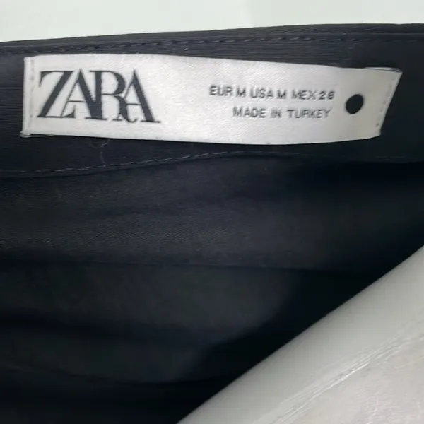 ZARA Voluminous Black Button Front Shirt Size Medium - Image 6