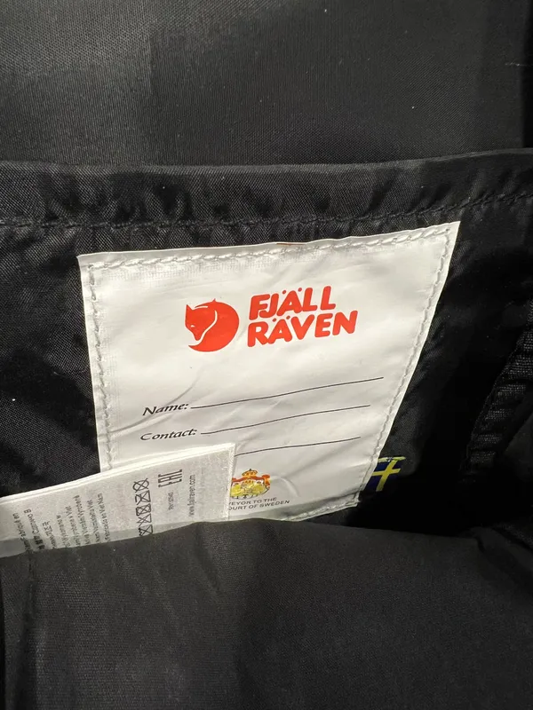 Fjällräven Kanken Mini Backpack Black/Ox Red - Image 4