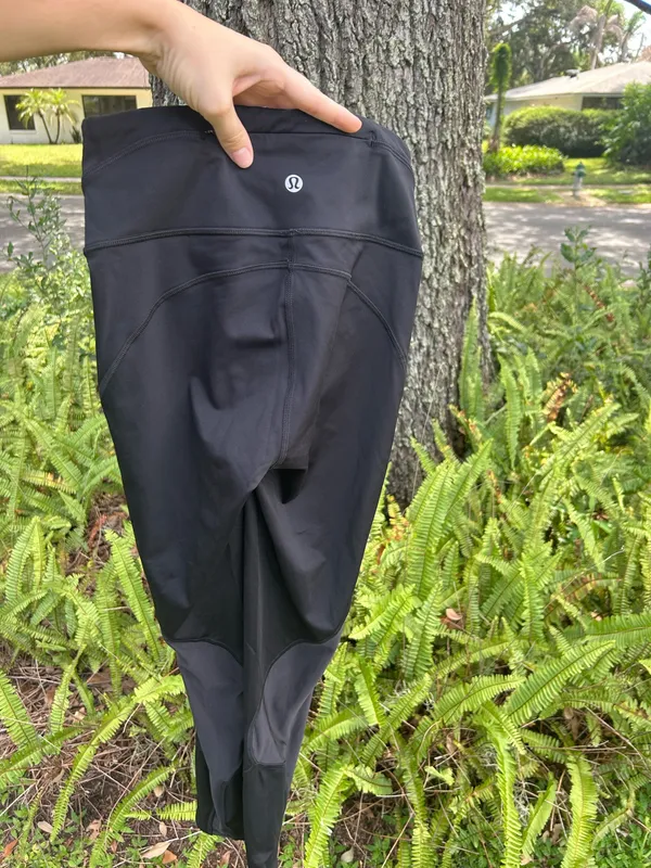 Lululemon mesh leggings size 2 - Image 2