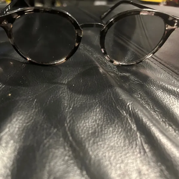 Guess Black Frame Glasses mirror lens - Image 2