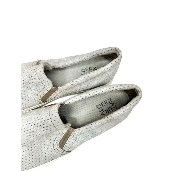Naturalizer Aileen Grey‎ Metallic Perforated Leather Slip On Sneakers Womens 9M - Image 5