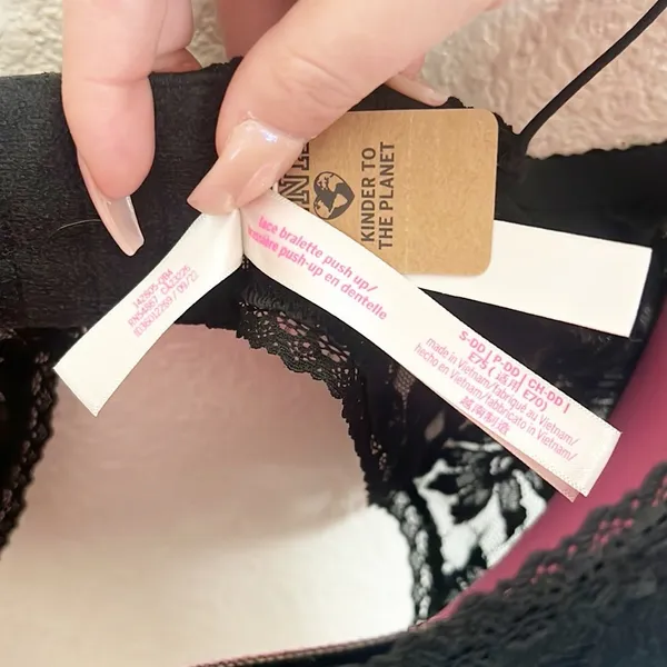 Pink Victoria's Secret Black Push Up Lace Hook Closure Bralette New - Image 8