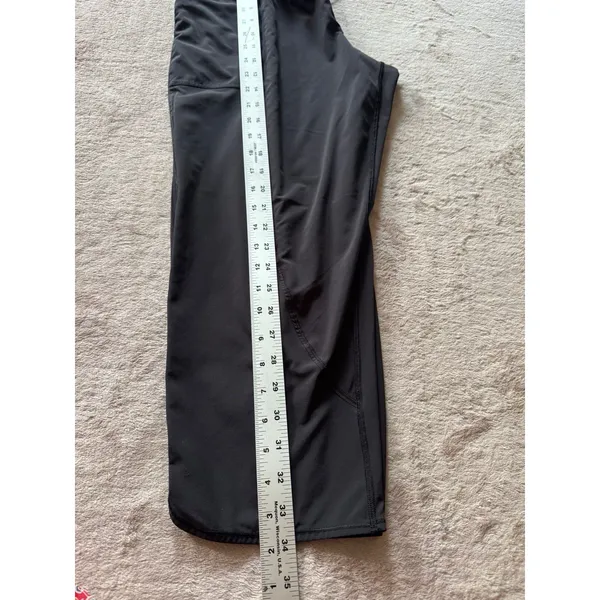 Lululemon Women's Final Play Loose‎ Fit Cropped Yoga Pants Black Size 10 - Image 10