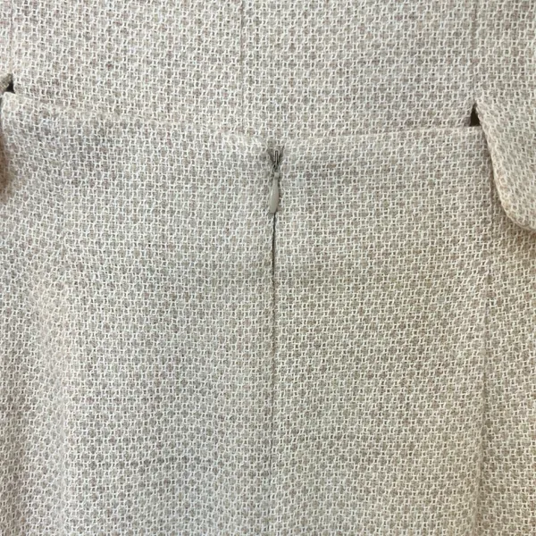 Bosch White Beige Cream Gold Button Luxury Regal Tweed Skirt Suit size 6 / L - Image 11