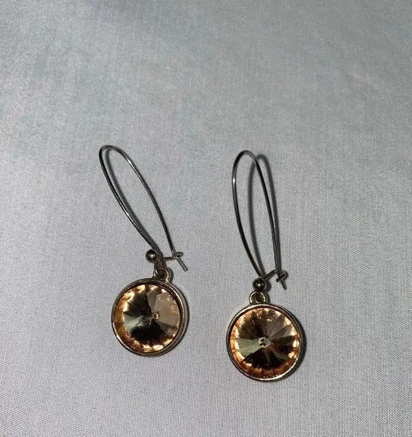NEW Earrings Gold - Image 2