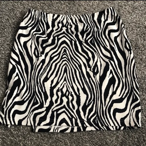 Skirt - Image 3