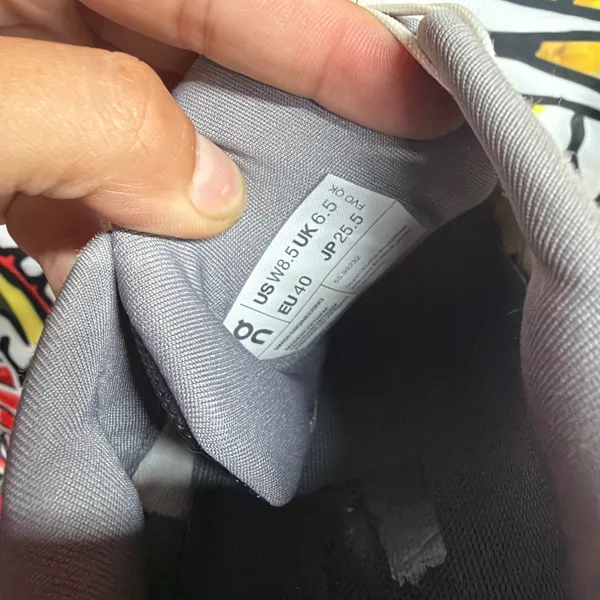 On Running shoe Gray Size 8.5 - Image 6
