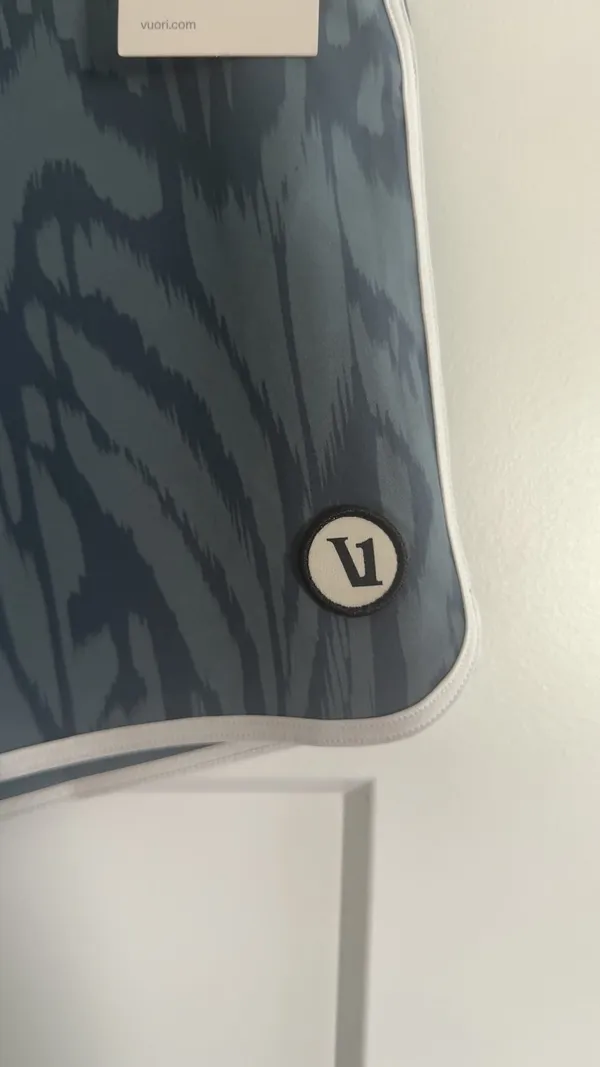Vuori Size 30 Cruise 7” Board Shorts in Deep Sea Blue - Image 4