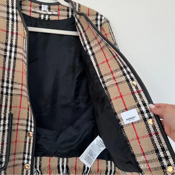 NWOT Burberry Beige Vintage Check Plaid Collarless Jacket Blazer in Tan Plaid - Image 12