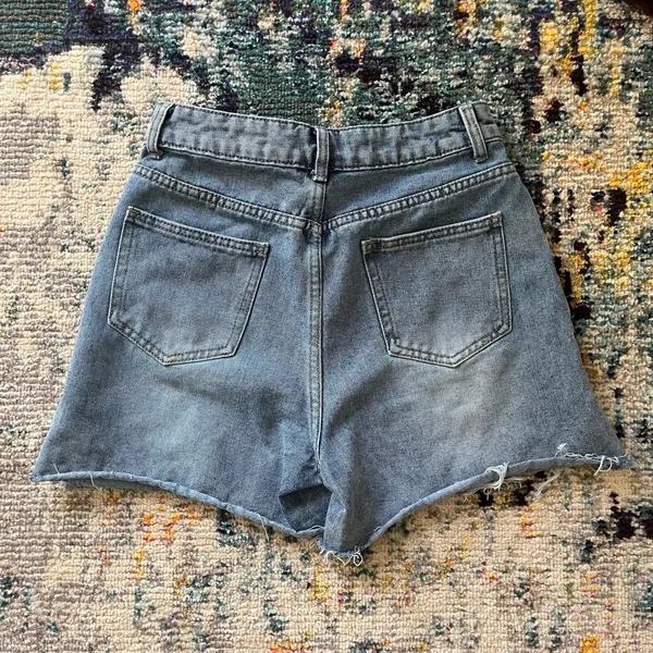 SheIn Dazy Raw Hem Denim Jorts - Image 5
