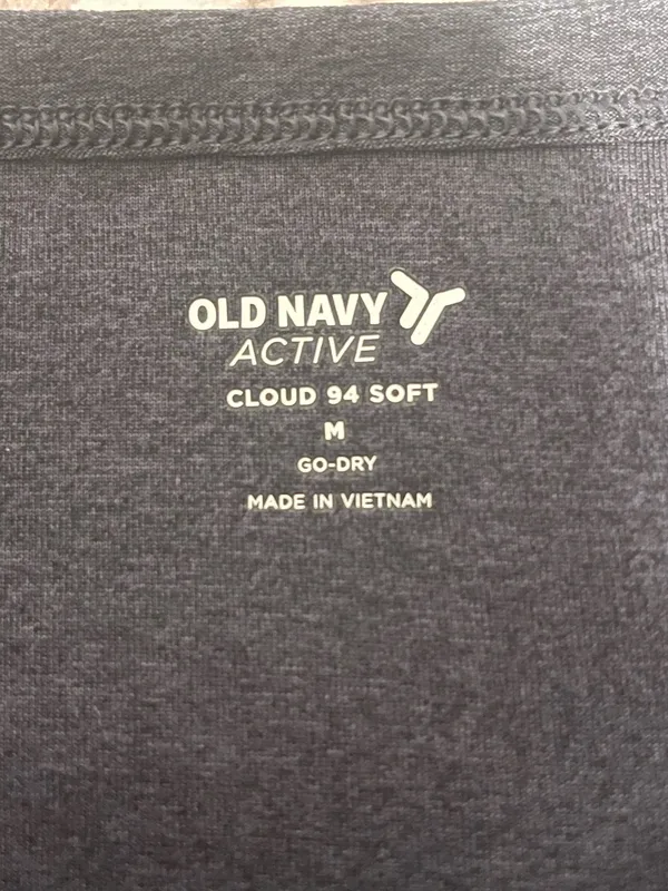 Old Navy Athletic Black Crop Active Top - Image 4
