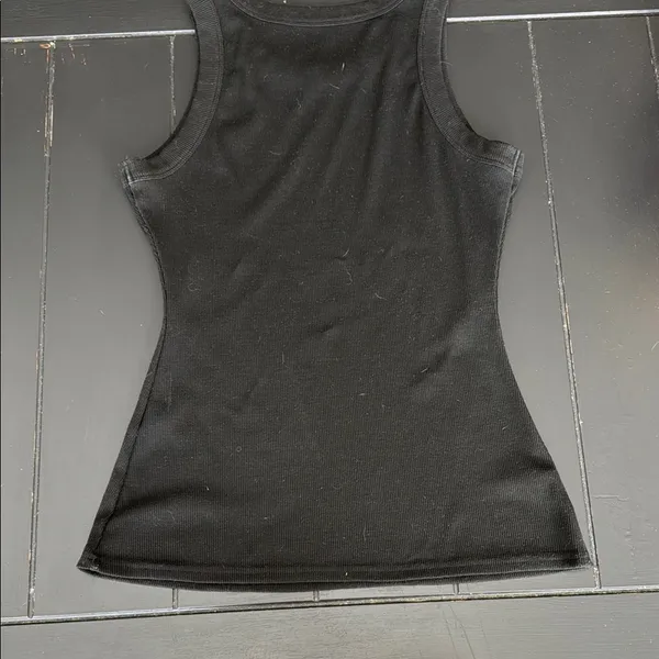 Amazon Black and White Fitted Sleeveless Tank Top - Image 2