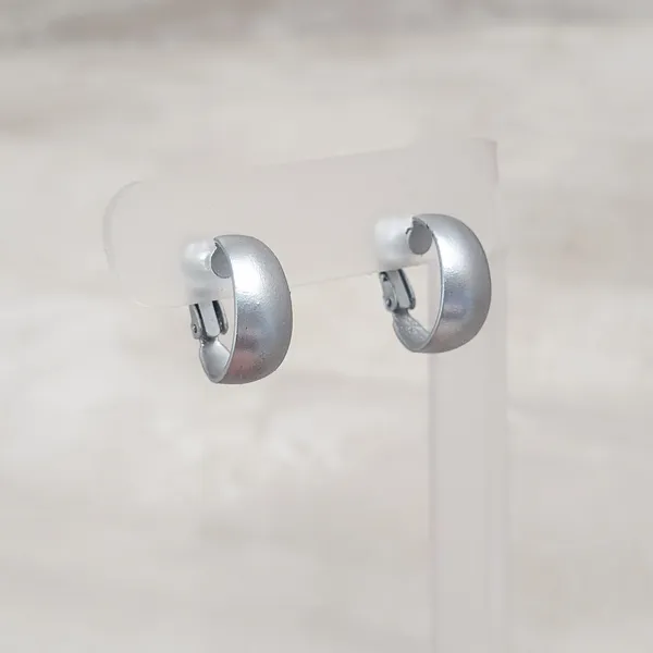 Vintage Clip On Earrings 0.75" Matte Silver Tone Simple Classic Hoops - Image 3