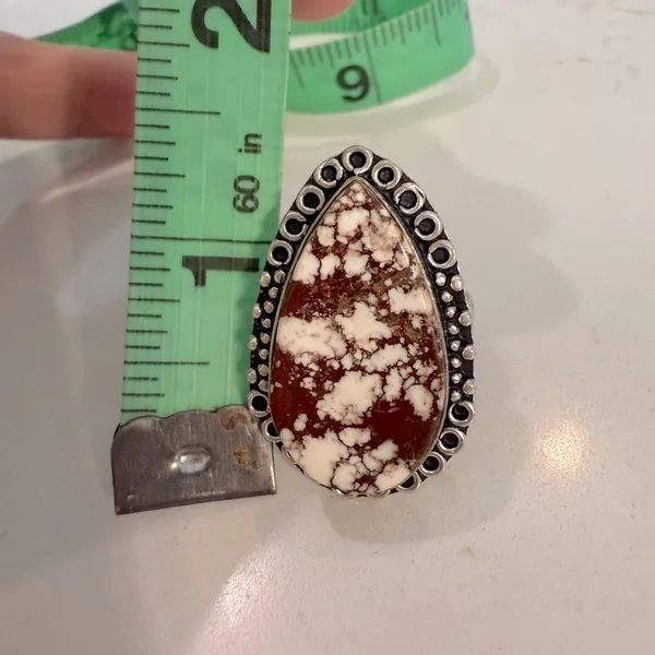 Elegant Brown and White gemstone Teardrop Ring - Image 4