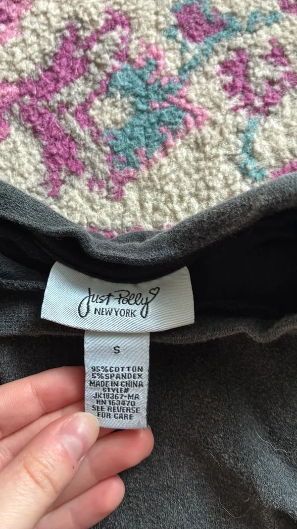 Just Polly New York Black Ruched Top - Image 3