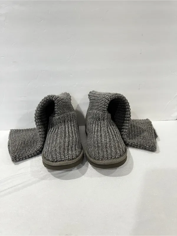Ugg Carly Boots Size 7 Heathered Gray Knit Tall Short - Image 8