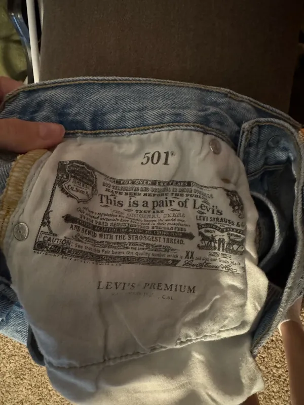 Levi’s 501 Shorts - Image 4