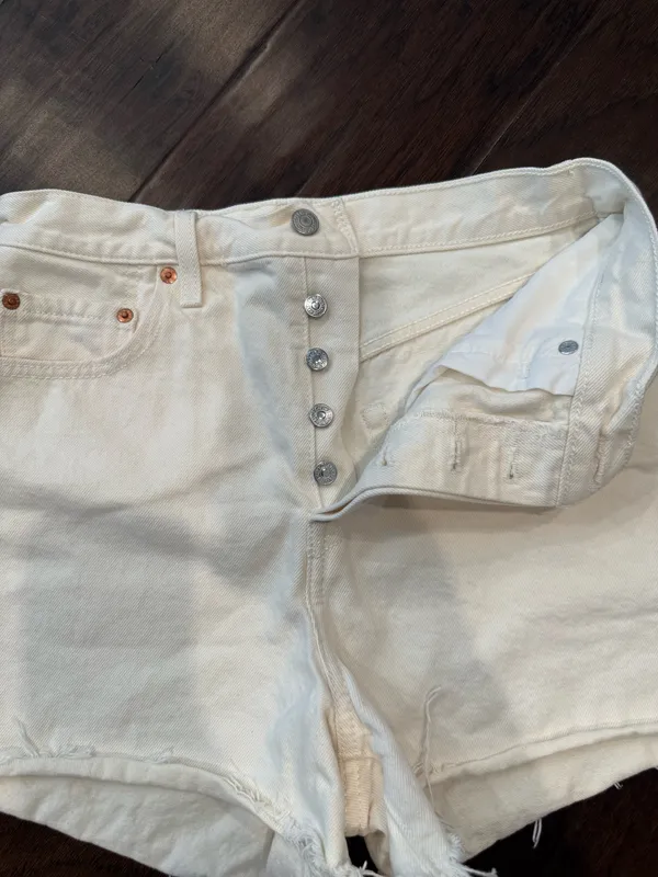 Levi’s Shorts - Image 2