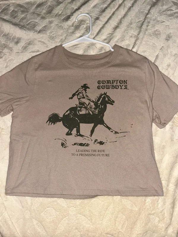 Compton Cowboys Target Cropped Tee - Image 2