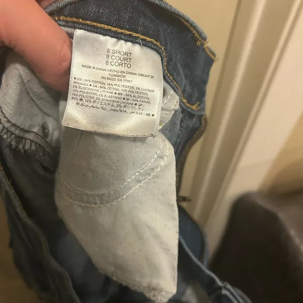 Old Navy Women's curvy profile mid rise jeans - size 8 short - Image 8